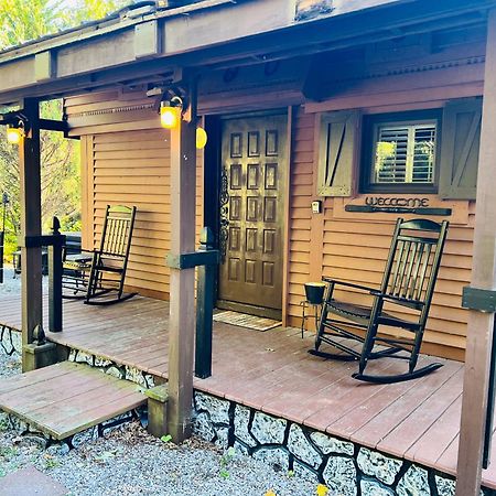 Tiny House, Wifi,Hot Tub,Secluded Villa Cosby Kültér fotó